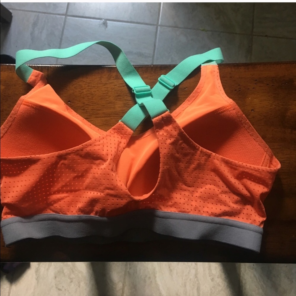 Victoria’s Secret orange sports bra - Picture 3 of 3